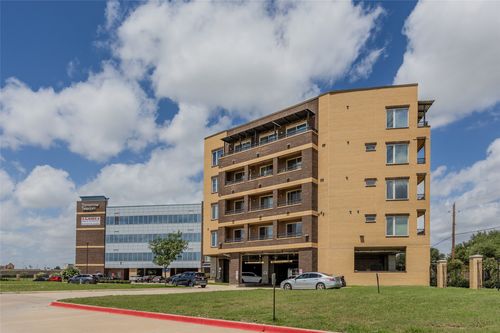 apt-2001-1220 W Trinity Mills Rd, Carrollton, TX, 75006-1468 | Card Image