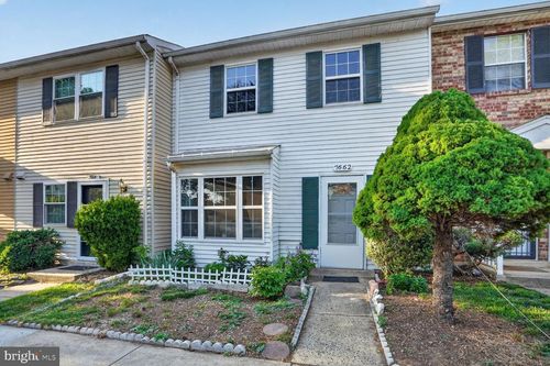 7662 Lee Landing Dr, FALLS CHURCH, VA, 22043-3645 | Card Image