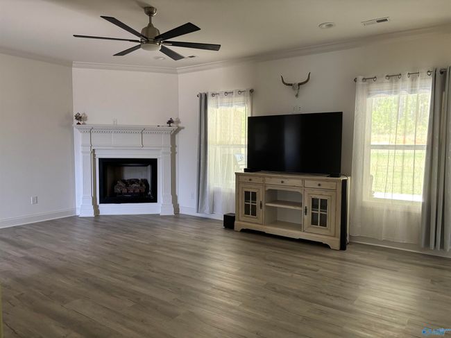 65 Betty Way, House other with 4 bedrooms, 2 bathrooms and null parking in Scottsboro AL | Image 10