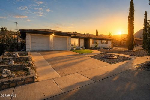 6201 Snowheights Ct, El Paso, TX, 79912-3801 | Card Image