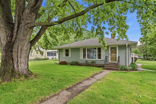 1015 Dionne St, Roseville, MN, 55113-6507 | Card Image