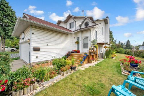 4 Fallingworth Bay Ne, Calgary, AB, T3J1G3 | Card Image