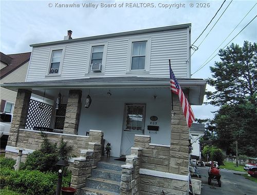 405 W Main St, Belle, WV, 25015-1044 | Card Image
