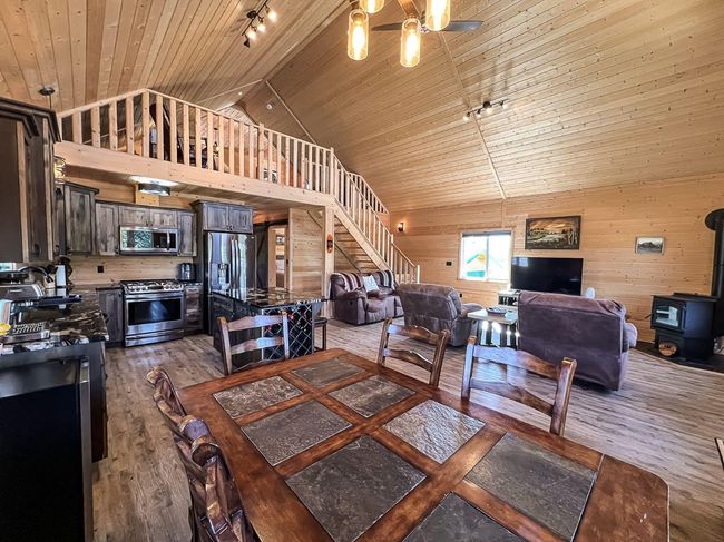20133 Twp Rd 832, House other with 3 bedrooms, 2 bathrooms and null parking in St Isidore AB | Image 7