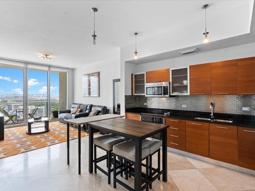 h2602-3470 E Coast Ave, Miami, FL, 33137-3986 | Card Image