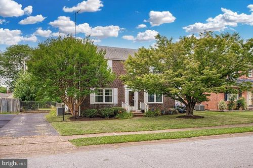 2202 Amhurst Rd, WILMINGTON, DE, 19803-3015 | Card Image