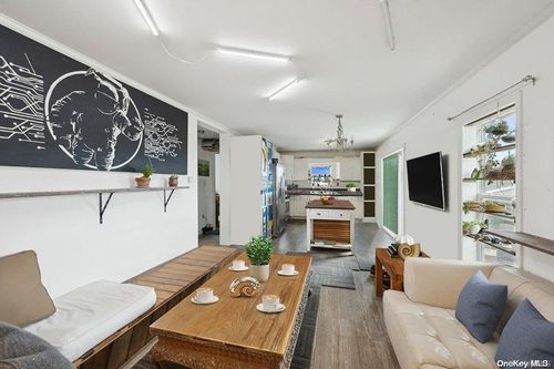 31-53 Crassen Blvd, Amagansett, NY, 11930 | Card Image