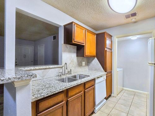 8389 Sands Point Dr, Houston, TX, 77036-2768 | Card Image