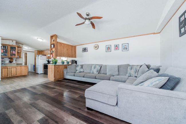 8601 90 St, House detached with 3 bedrooms, 2 bathrooms and 2 parking in Grande Prairie AB | Image 5