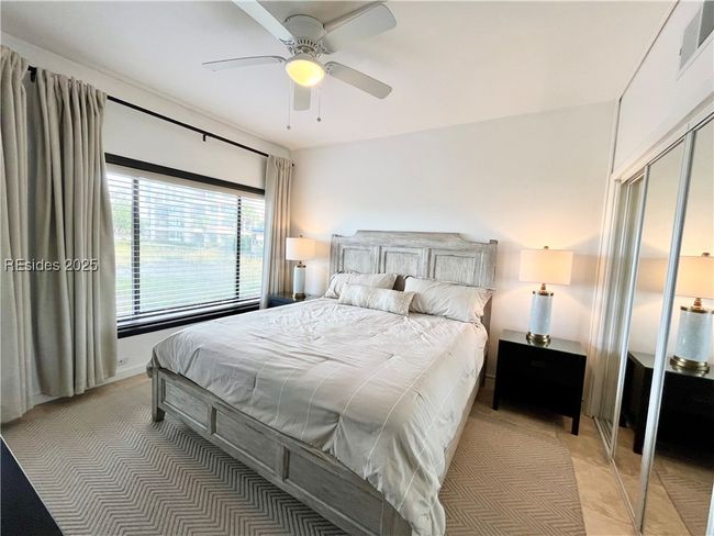 APT-240 - 2 Shelter Cove Ln, Condo with 2 bedrooms, 2 bathrooms and null parking in Hilton Head Island SC | Image 12