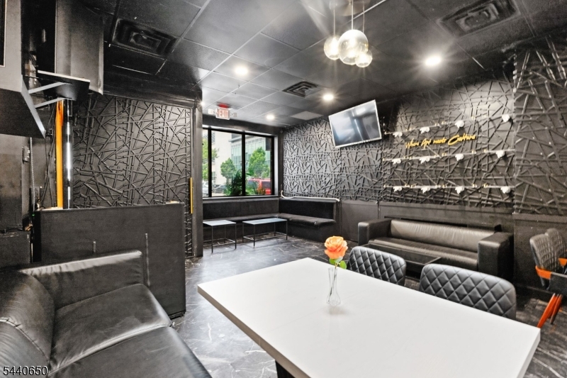 Commercial Sale in Newark City 5