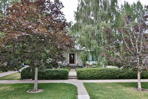 636 11 Street S, Lethbridge, AB, T1J2P2 | Card Image