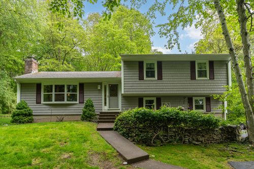 150 Honeycomb Ln, Milford, CT, 06461-1655 | Card Image