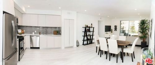108-625 S Barrington Ave, Los Angeles, CA, 90049-3302 | Card Image