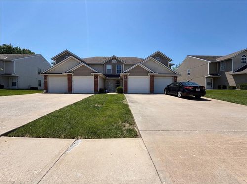 10559 E 46th Terrace, Kansas City, MO, 64133 | Card Image
