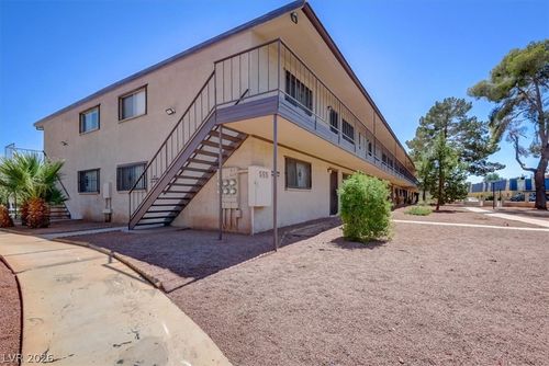 25-555 S Royal Crest Cir, Las Vegas, NV, 89169-3887 | Card Image