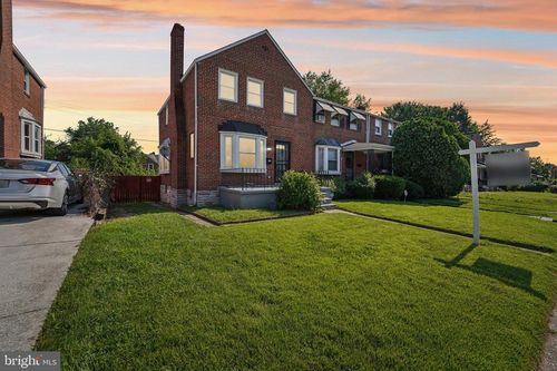 1900 Crestview Rd, BALTIMORE, MD, 21239-3207 | Card Image