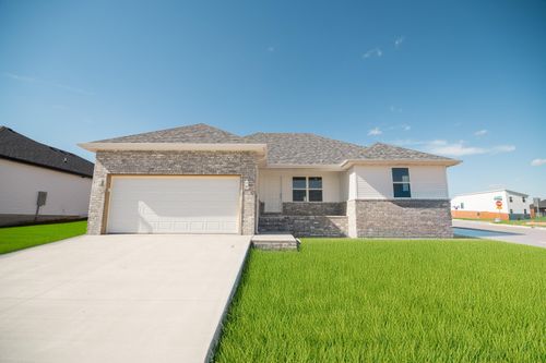 1371 E Macon St, Republic, MO, 65738-6007 | Card Image