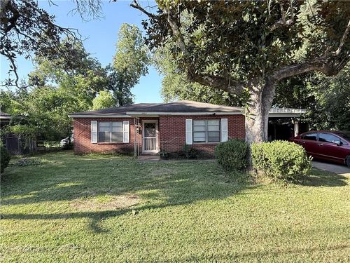 2023 Shannon Rd, Alexandria, LA, 71301-3158 | Card Image