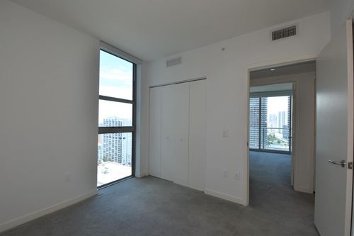 2207-1100 S Miami Ave, Miami, FL, 33130-4169 | Card Image