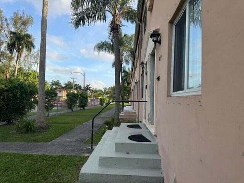 8428-8428 Nw 2nd Ave, Miami, FL, 33150-2605 | Card Image