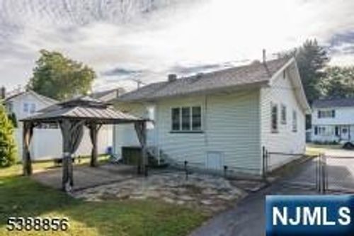 30 Valley Rd, Lincoln Park, NJ, 07035-2423 | Card Image