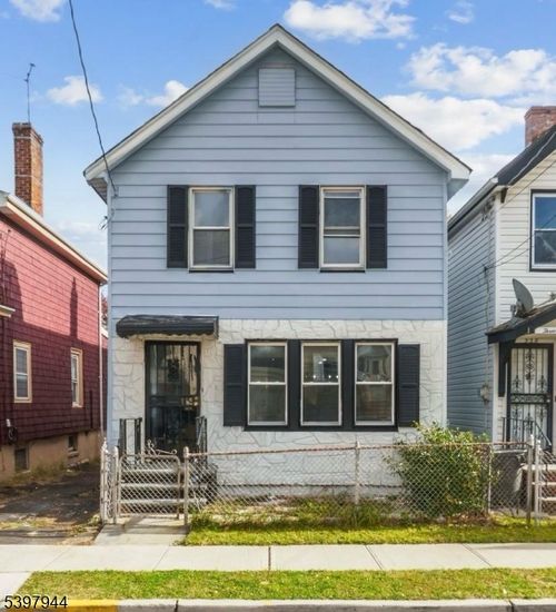 326 Ogden St, Orange, NJ, 07050-3227 | Card Image