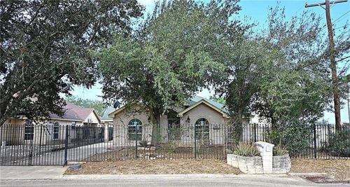 3528 Pena St, Mission, TX, 78572-1694 | Card Image