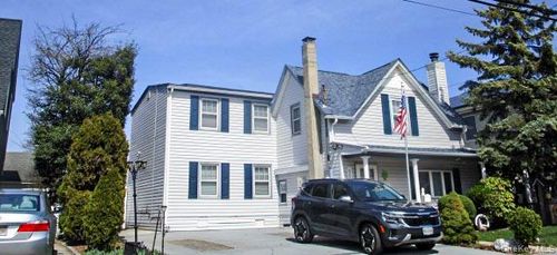 105 Wicks Ln, Malverne, NY, 11565-2254 | Card Image