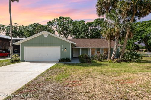 4805 Squires Dr, Titusville, FL, 32796-1049 | Card Image