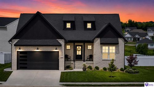 305 Ashwood Ave, Elizabethtown, KY, 42701-4907 | Card Image