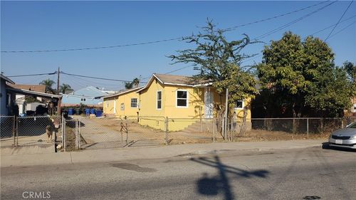 4339 E 1st St, East Los Angeles, CA, 90022-1407 | Card Image