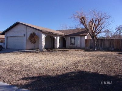 606 N Sunland Dr, House other with 3 bedrooms, 2 bathrooms and null parking in Ridgecrest CA | Image 1