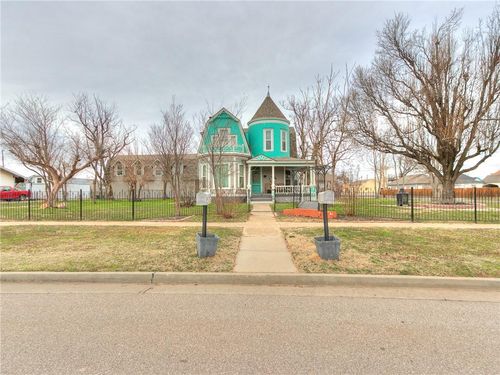 506 S Evans Avenue, El Reno, OK, 73036 | Card Image