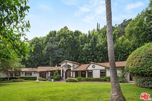 4145 Sunswept Dr, Studio City, CA, 91604-2324 | Card Image