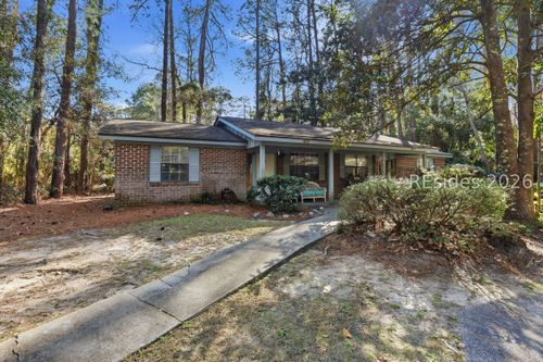 5a-6 Point Comfort Rd, Hilton Head Island, SC, 29928-7161 | Card Image