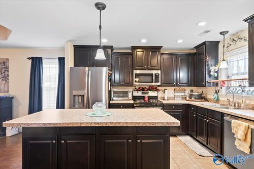 613 Durbin Ln Sw, Madison, AL, 35756-2702 | Card Image
