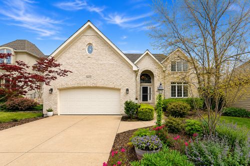 1235 Arborside Dr, Aurora, IL, 60502-7076 | Card Image