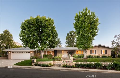 4430 Estrondo Dr, Encino, CA, 91436-3263 | Card Image