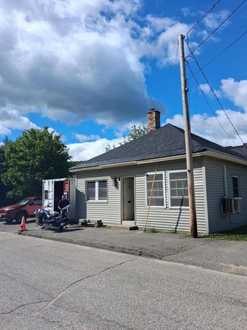 205 Pine St, Rumford, ME, 04276-2222 | Card Image