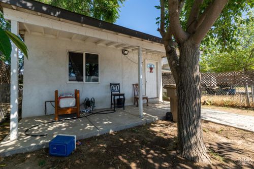 141 Augusta Street, Bakersfield, CA, 93307 | Card Image