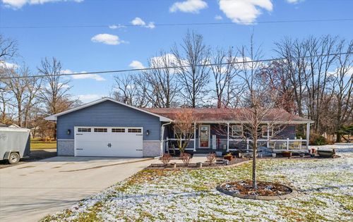 808 S Spring Lake Rd, Mahomet, IL, 61853-8936 | Card Image