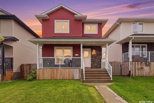518 Klassen Cres, Saskatoon, SK, S7R0G2 | Card Image