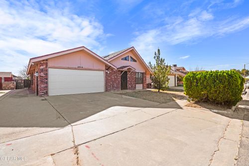 10916 Rogers Hornsby St, El Paso, TX, 79934-3231 | Card Image