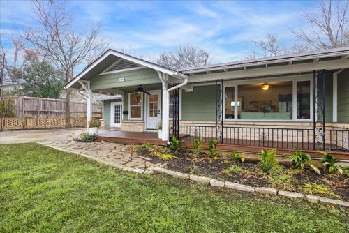 1804 E 39th St, Austin, TX, 78722-1320 | Card Image