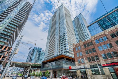 816-19 Bathurst St, Toronto, ON, M5V0N2 | Card Image