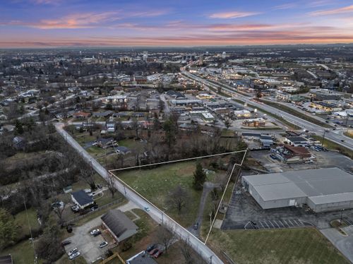 818 Barnes Mill Rd, Richmond, KY, 40475-3518 | Card Image