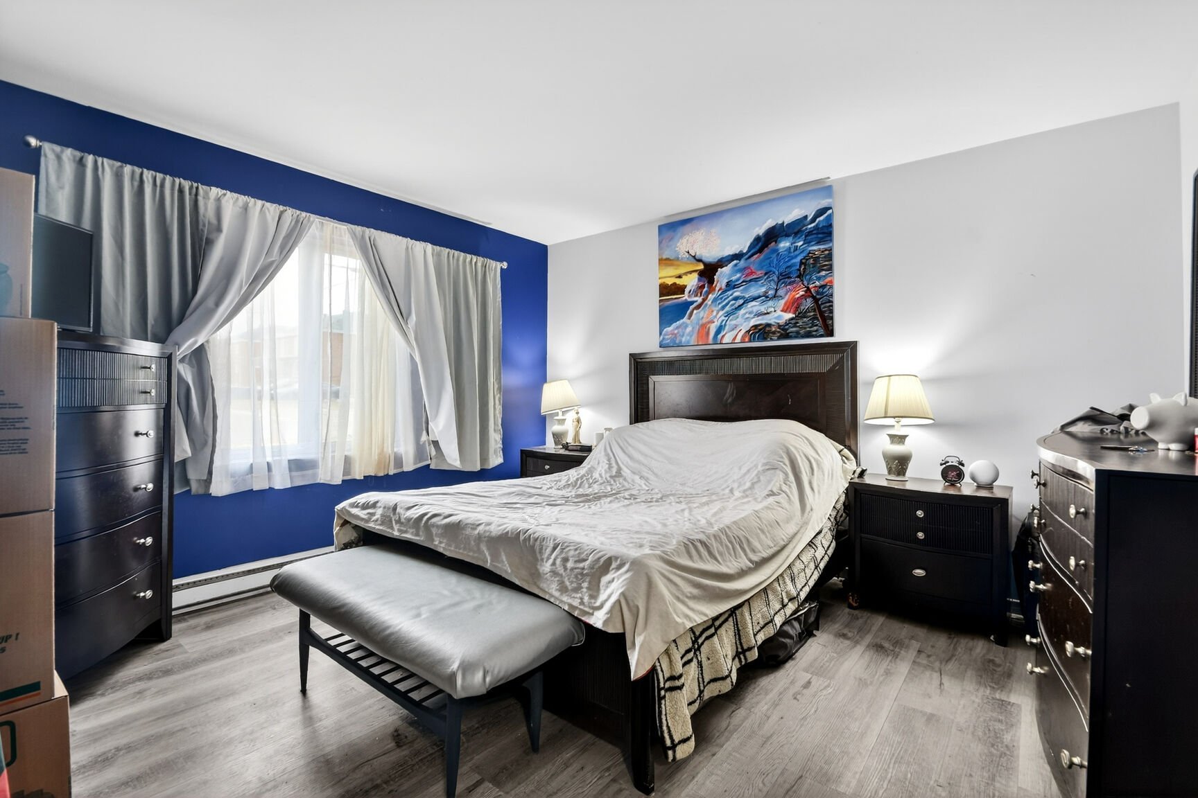 Residential in Sainte-Marthe-sur-le-Lac 4