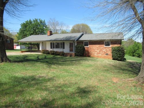 1330 Davis Rd, Lincolnton, NC, 28092-7354 | Card Image