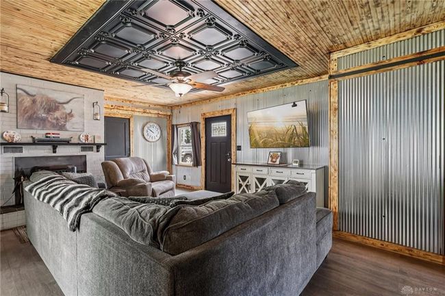 213 N Broadway St, House other with 3 bedrooms, 2 bathrooms and null parking in Blanchester OH | Image 38